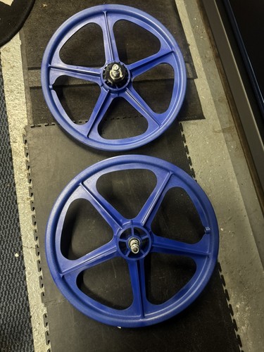 Blue skyway tuff - blue,