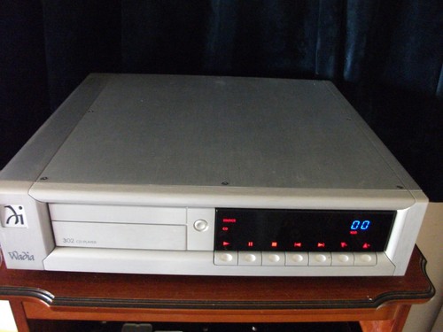 Wadia 302 player excellent - wadia,
