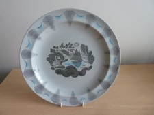 SUPERB WEDGWOOD 10" PLATE