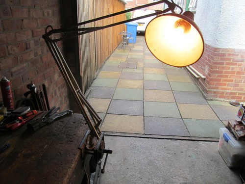 1001 lamps london - 1001,