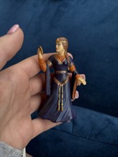 SCHLEICH KNIGHTS DAMSEL OF THE