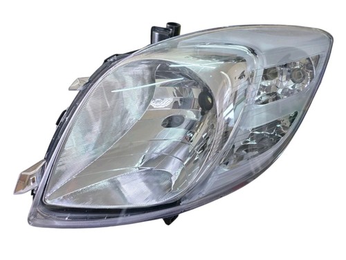 Toyota yaris headlight - toyota,