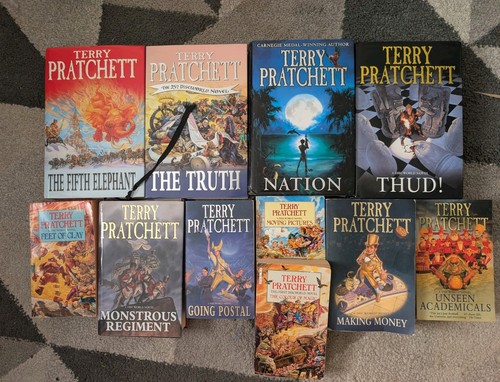 Terry pratchett discworld - pratchett,