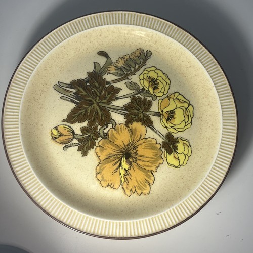Poole pottery broadstone - x,
