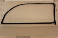 Right Door Inner Window Guide