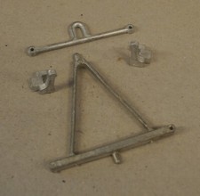 LESNEY MASSEY HARRIS TRACTOR  1:16,  REPRO WHITE METAL FRONT AXLE