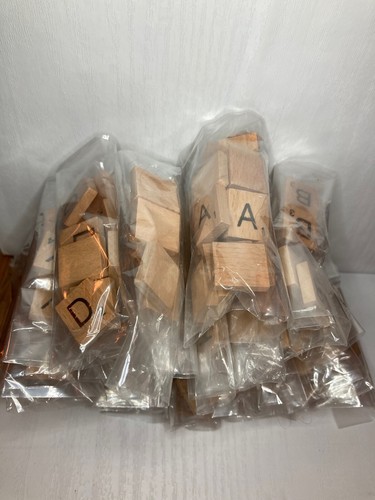 Bundle 277 wooden - of, scrabble