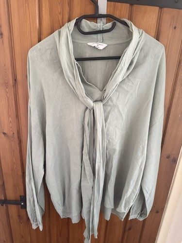Primark light green pussy bow - light,