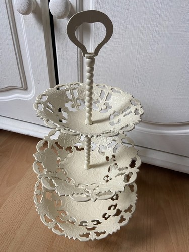 Small cream metal shabby - , chic