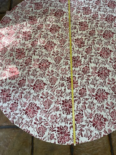 Round red floral toile - red,