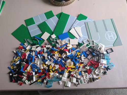 Lego vintage town airport - town,