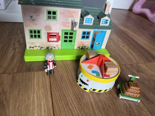 Postman pat post - postman, office