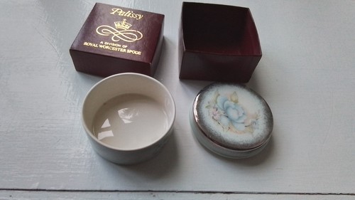 Palissy trinket box,