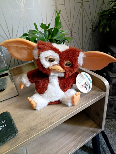 Official neca gremlins - official, singing