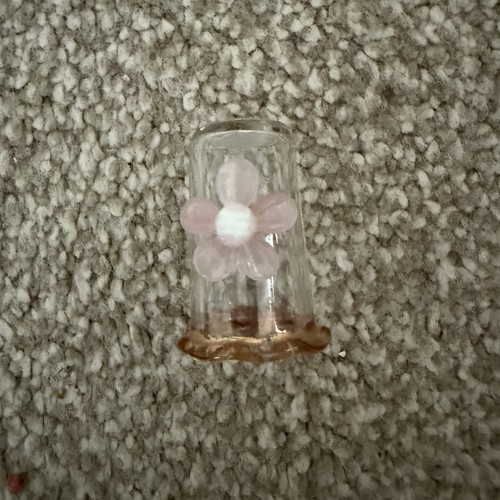 Glass thimble with - with, embossed
