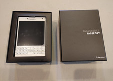 BlackBerry Passport Q30