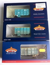 Three bachmann tonne scrap - three, 51