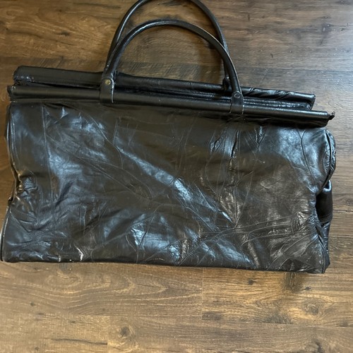 Vintage black - (80s/90’s?),
