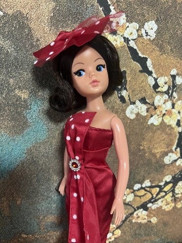 Vintage sindy doll - doll, dark