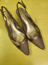 Jacques Vert Ladies Brown Fabric Slingback Mid Heel Shoes.. Size 6.. USED..