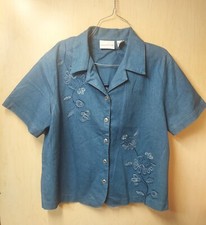 ALFRED DUNNER WOMAN Short Sleeve Botton Front Shirt  Jean /floral Stitching
