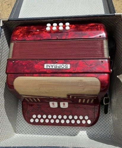 Soprani accordion musical - soprani,