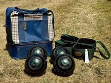 Almark Size 4 Medium Clubmaster Lawn Bowls Set of 4 Indoor Outdoor Welkin Bag
