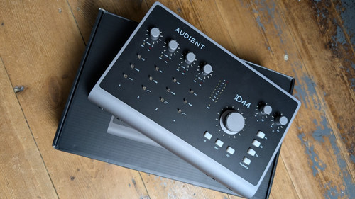 Audient id44 mk2 usb audio - mk2,