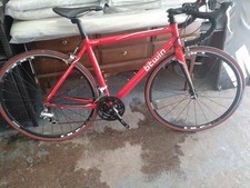 B'Twin Triban 3 road Pedal