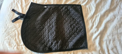Black numnah full - size, wool