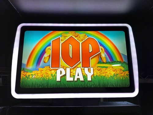 10p play fruit machine topper - play,