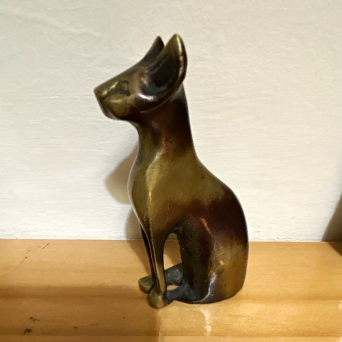 Brass coloured metal - metal, cat