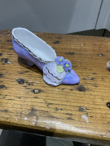 Vintage ornamental shoe royale