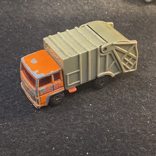 Matchbox refuse truck - matchbox,