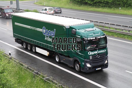 Truck photo mercedes - truck,