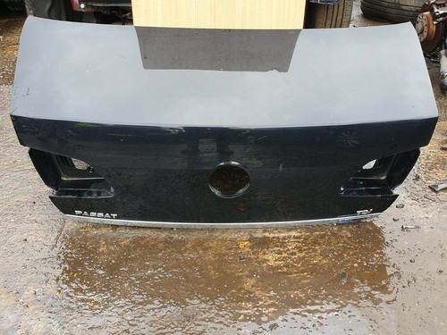 Passat saloon 2011 - saloon, >