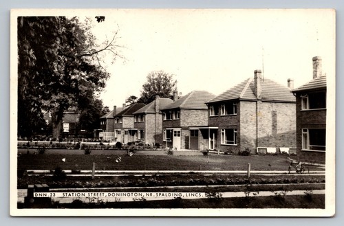 Postcard donington station - -,