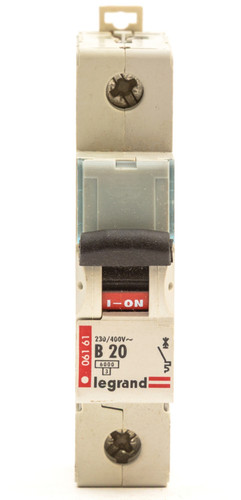 Legrand 06161 amp - 20, curve