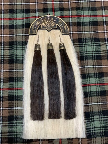 Traditional white horsehair - traditional,