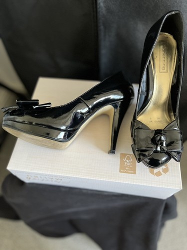 Red herring high - red, heeled