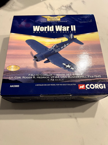 Corgi aa33005 f4u 1d - aa33005, f4u-1d