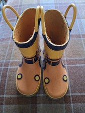 Yellow infant wellies, size 6