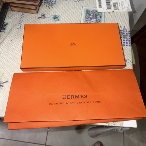 Authentic empty hermes - empty,