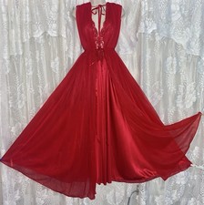VTG L XL RED Dbl Chiffon Cape