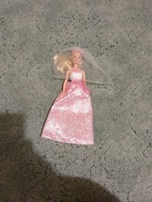 Wedding/Bride Barbie with Veil Necklace and Shoes Mattel