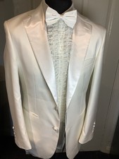 Men’s Ivory White Dinner