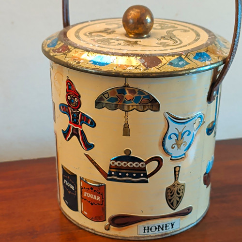 Vintage baret ware kitchen - kitchen, tin