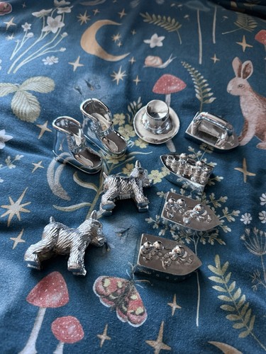 Monopoly playing pieces