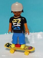 PLAYMOBIL FIGURE SKATER SKATE SKATER SCOOTER PARK CITY LIFE