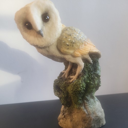 Barn owl figurine 107 - owl,